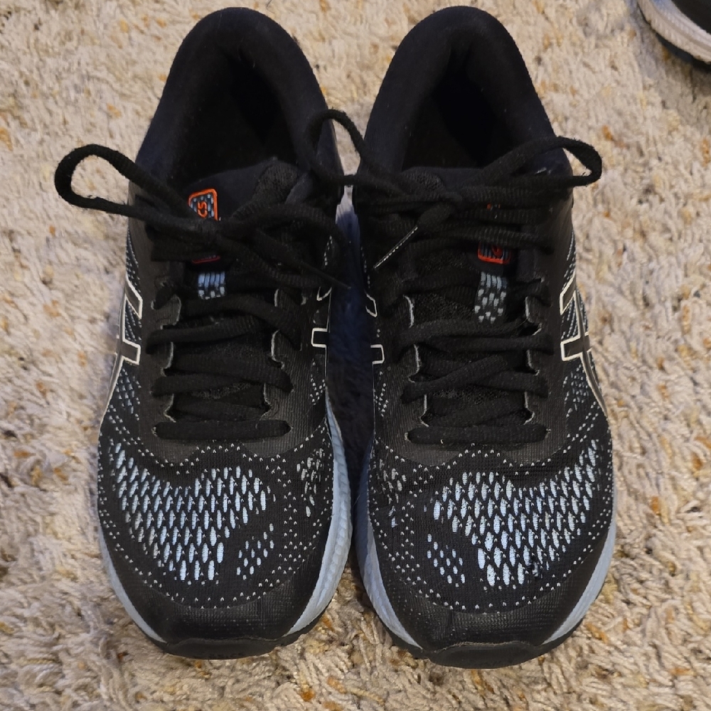 Women's Black Athletic Shoes